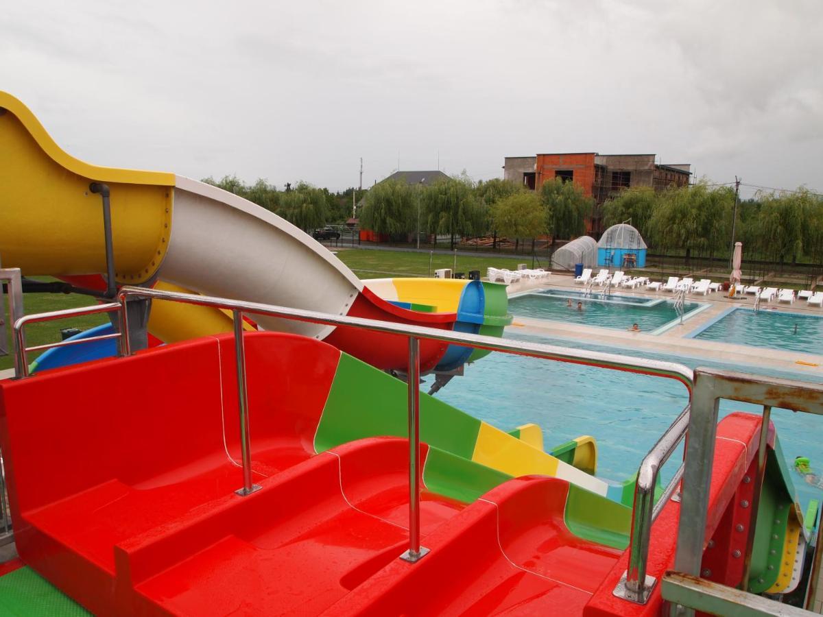 Vyshkove Tulipan Hotel Aquapark מראה חיצוני תמונה