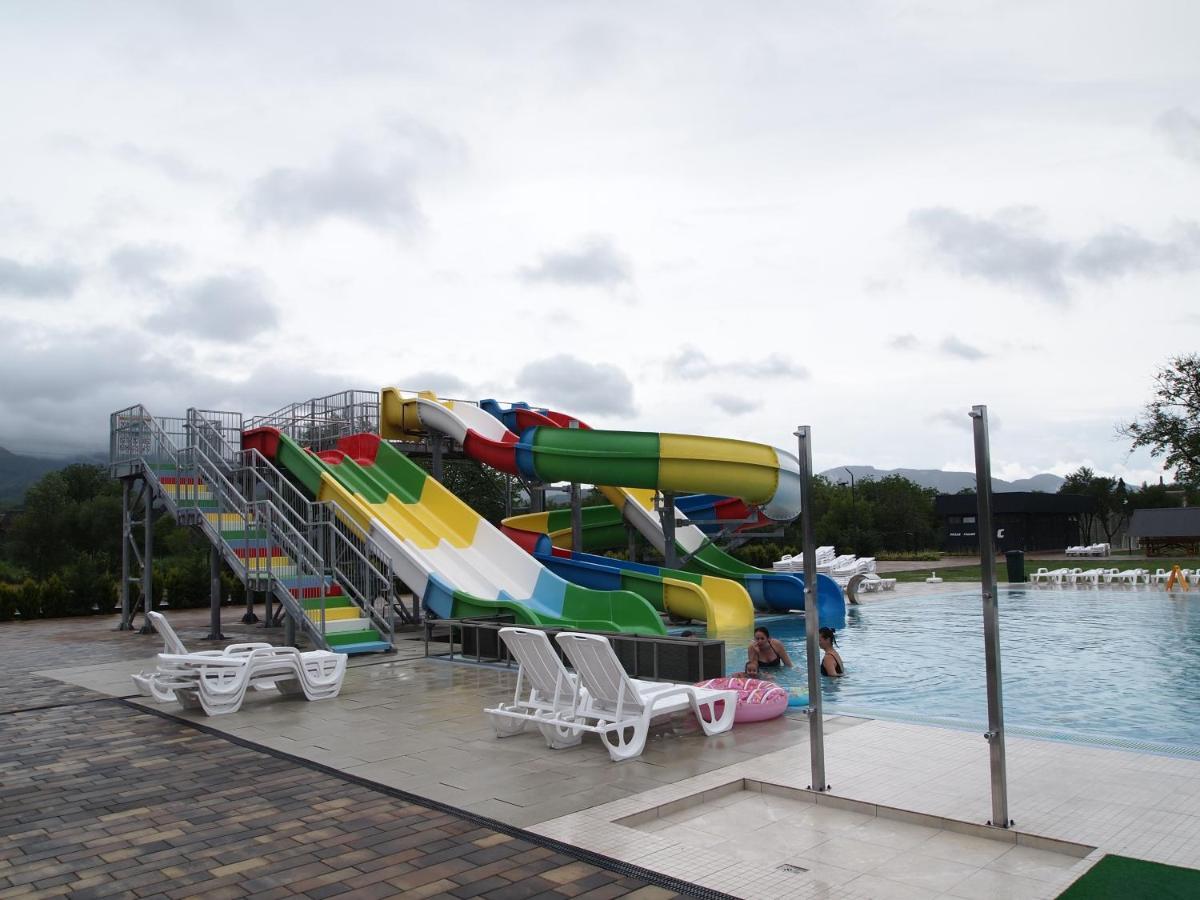 Vyshkove Tulipan Hotel Aquapark מראה חיצוני תמונה