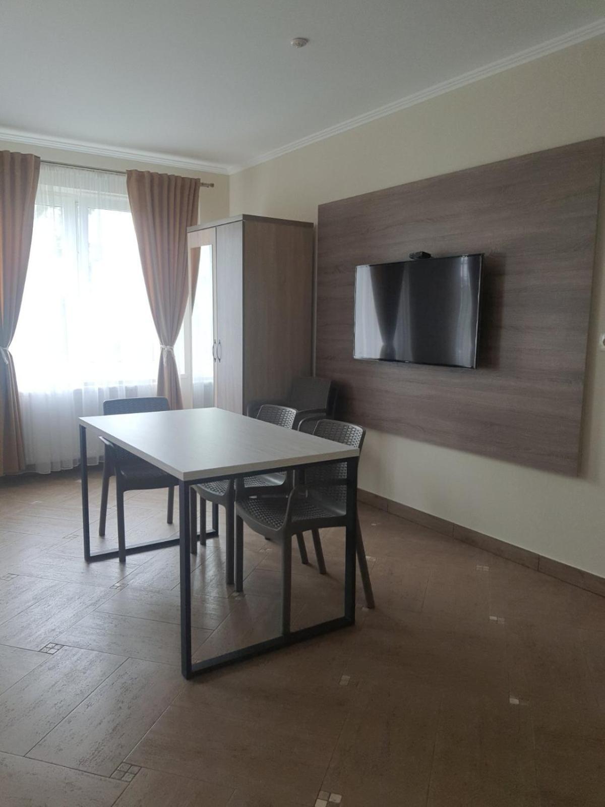 Vyshkove Tulipan Hotel Aquapark מראה חיצוני תמונה