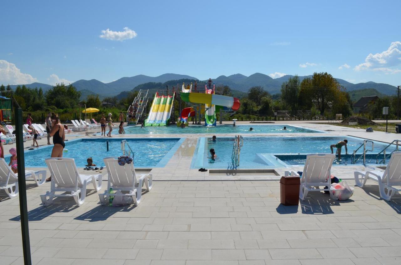 Vyshkove Tulipan Hotel Aquapark מראה חיצוני תמונה